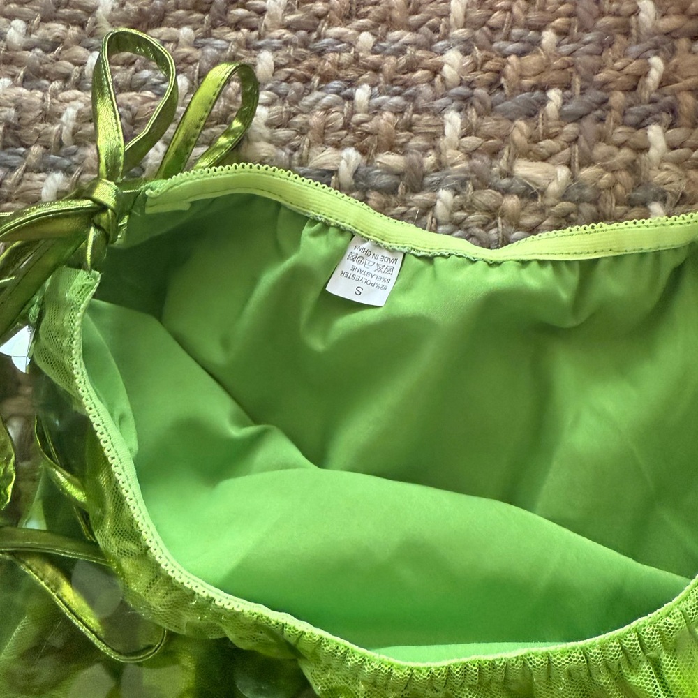 FINAL PRICE ❤️‍🔥 NWOT GREEN SEQUIN MINI SKIRT SIZE SMALL - Picture 10 of 14